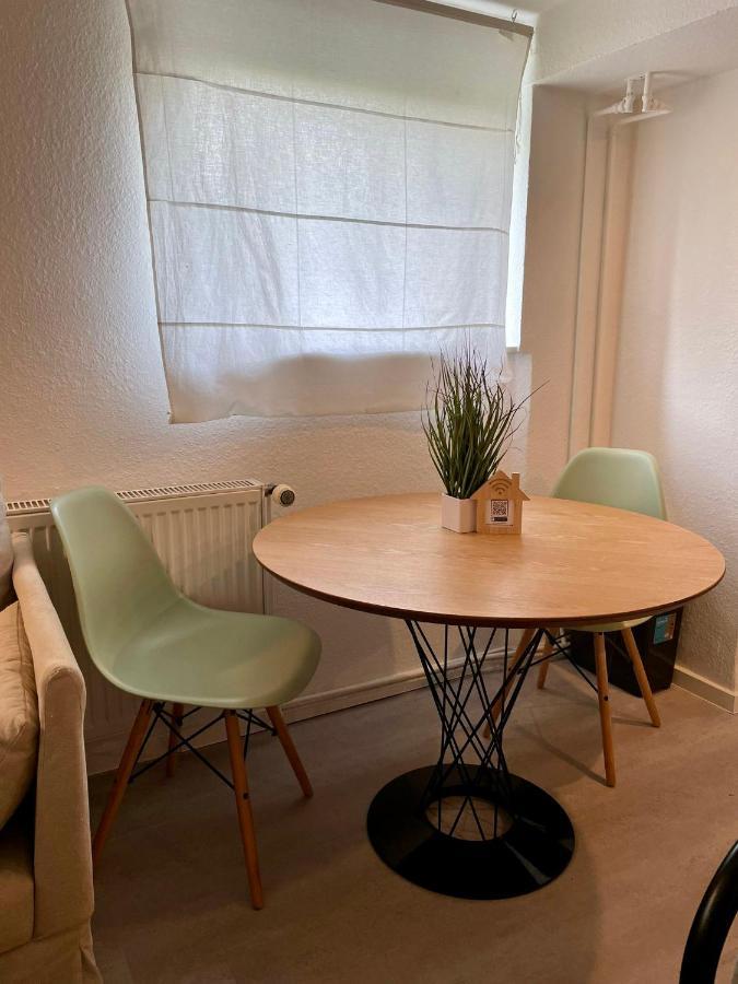 Ruhiges Retreat Souterrain-Apartment Werbach Nahe Pferdemarkt W31 Oldenburg Dış mekan fotoğraf